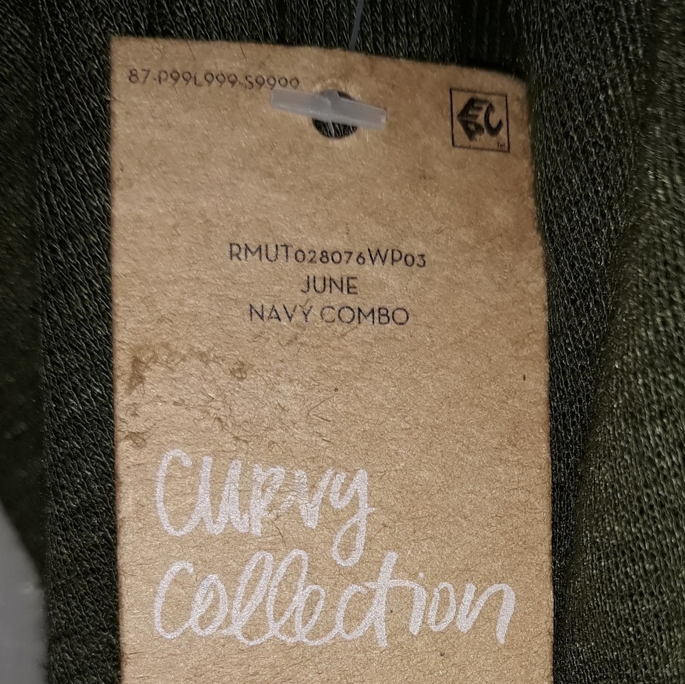 Rachel Roy Curvy Collection long sleeve blouse - Picture 3 of 5
